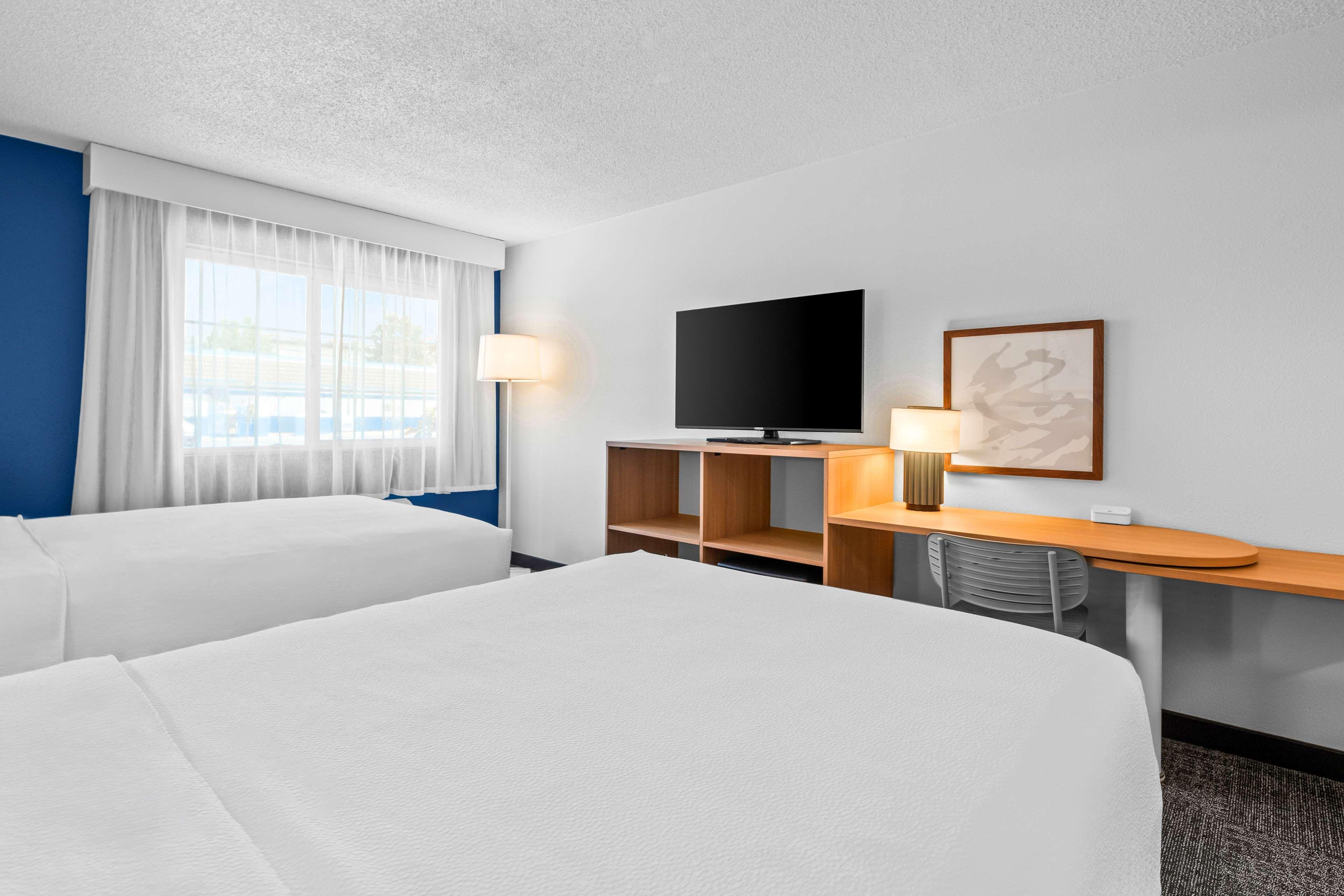 Spark By Hilton Modesto Exterior foto